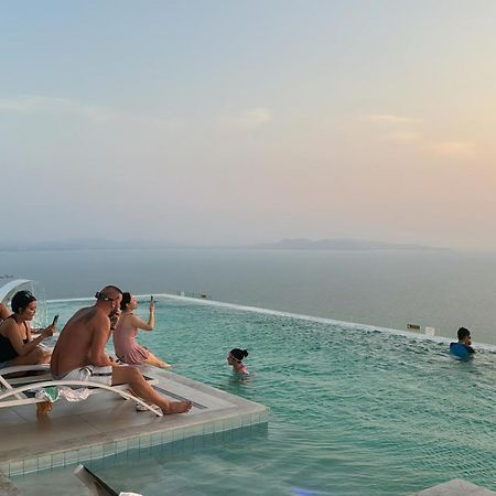 Copacabana Beach Jomtien 科帕卡巴纳海乔木提安海滩毗邻乔木提安夜市 Exteriör bild