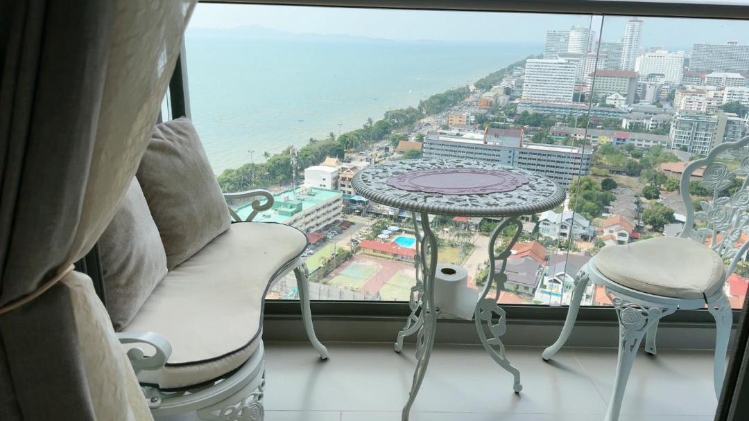 Copacabana Beach Jomtien 科帕卡巴纳海乔木提安海滩毗邻乔木提安夜市 Exteriör bild
