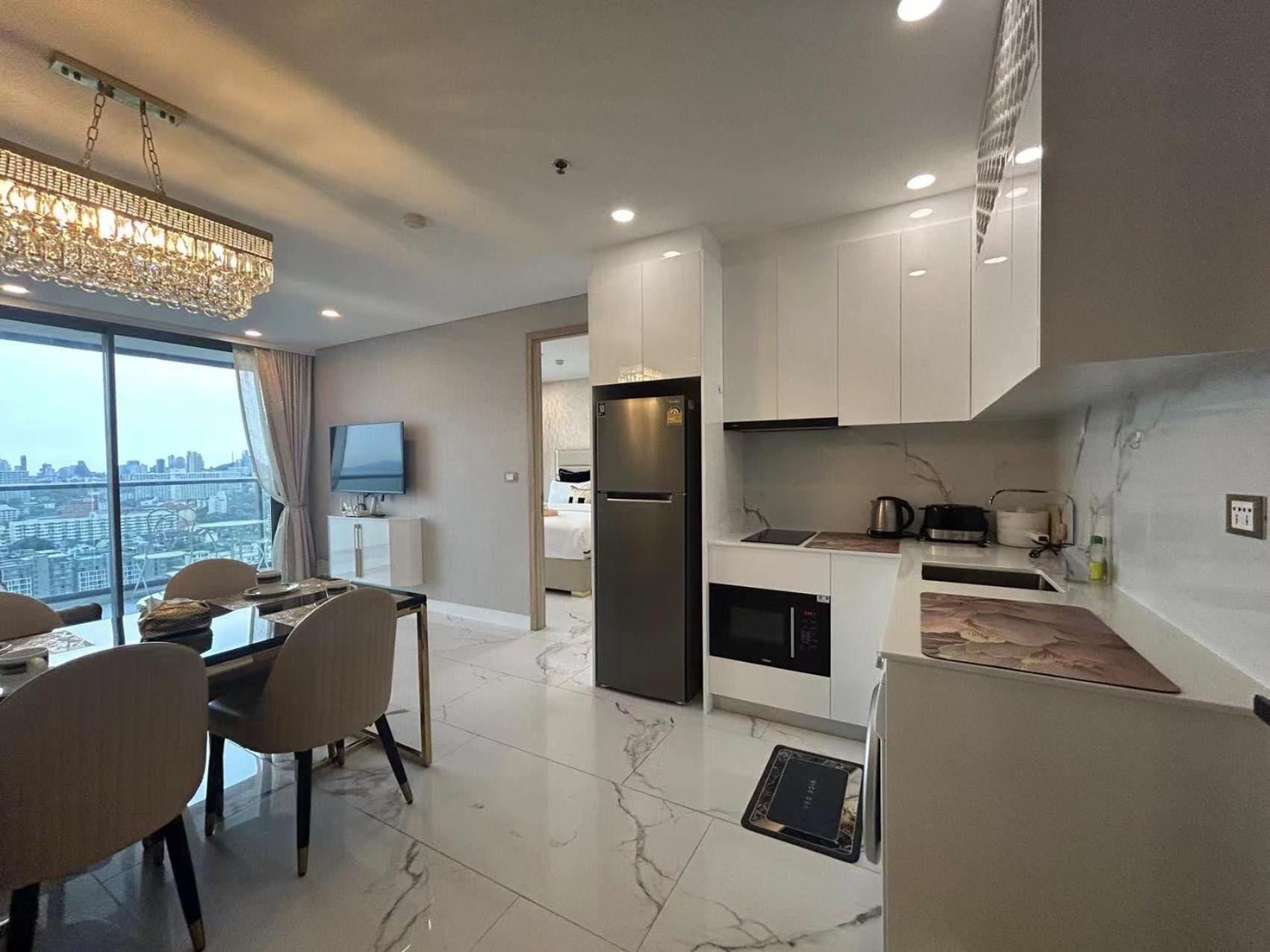 Copacabana Beach Jomtien 科帕卡巴纳海乔木提安海滩毗邻乔木提安夜市 Exteriör bild