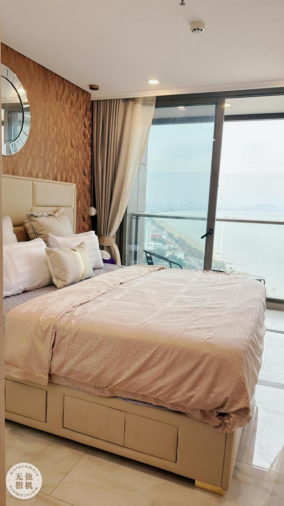 Copacabana Beach Jomtien 科帕卡巴纳海乔木提安海滩毗邻乔木提安夜市 Exteriör bild