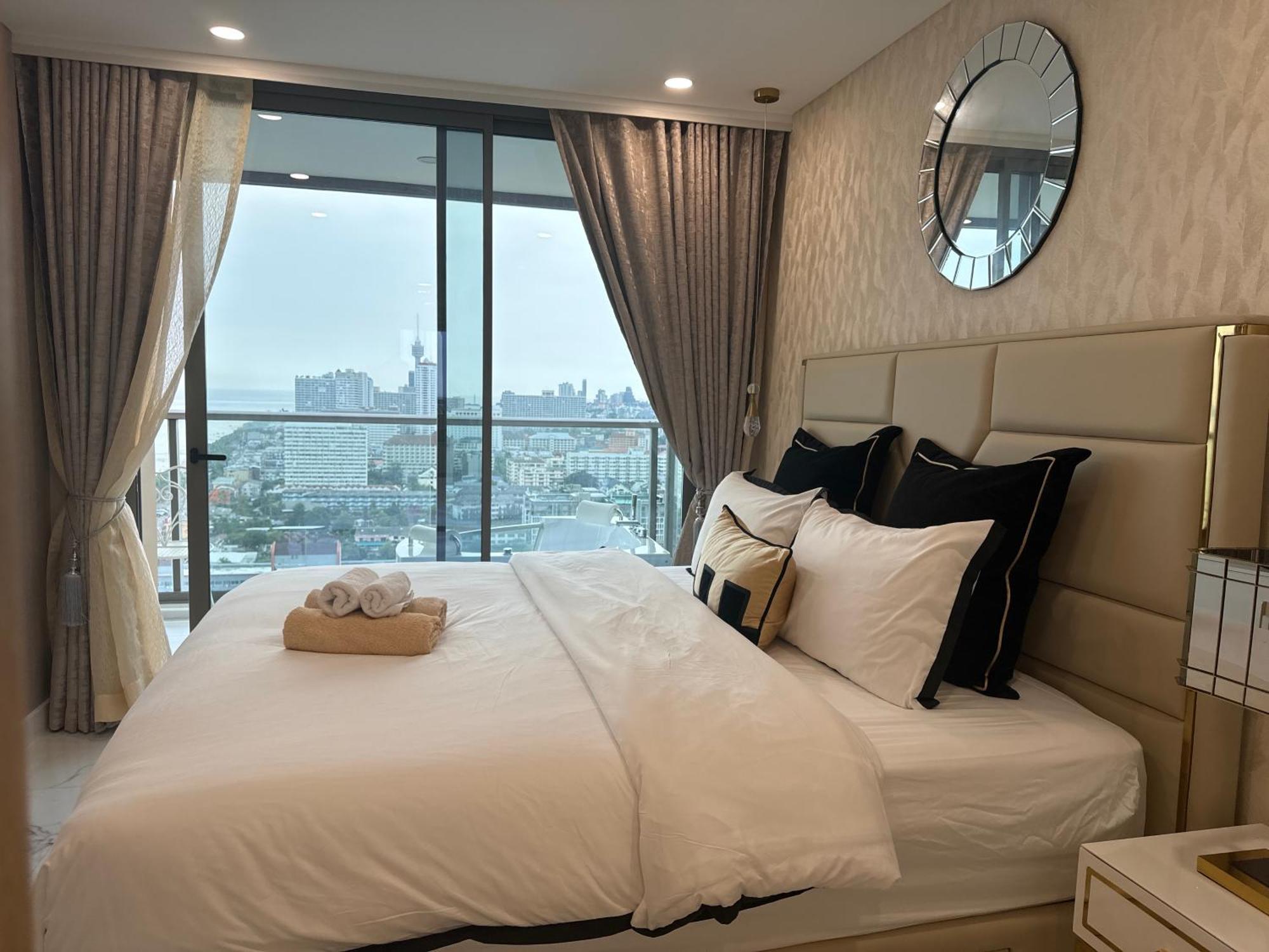 Copacabana Beach Jomtien 科帕卡巴纳海乔木提安海滩毗邻乔木提安夜市 Exteriör bild