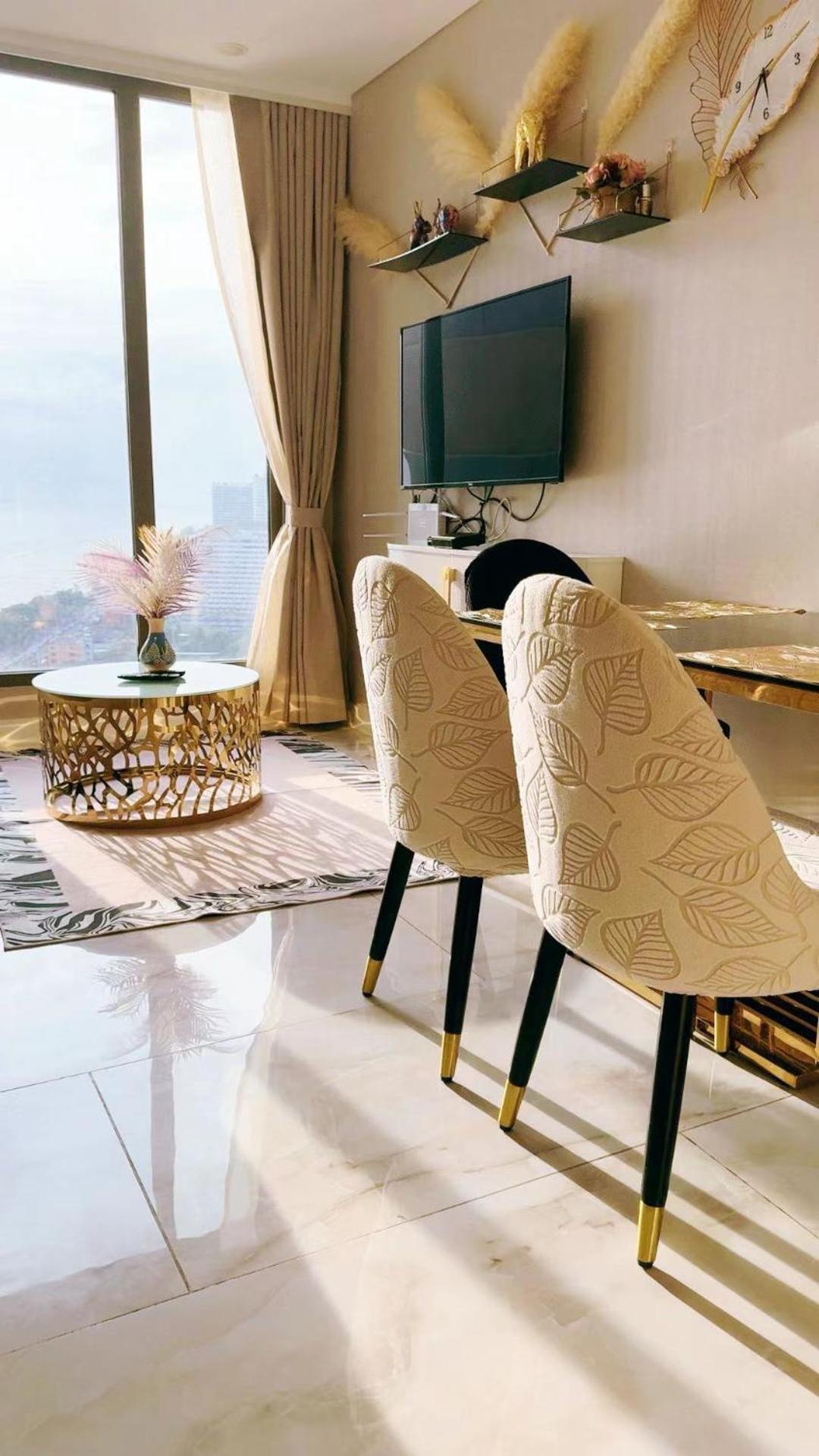 Copacabana Beach Jomtien 科帕卡巴纳海乔木提安海滩毗邻乔木提安夜市 Exteriör bild