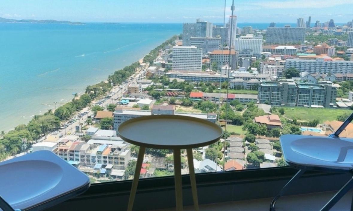 Copacabana Beach Jomtien 科帕卡巴纳海乔木提安海滩毗邻乔木提安夜市 Exteriör bild